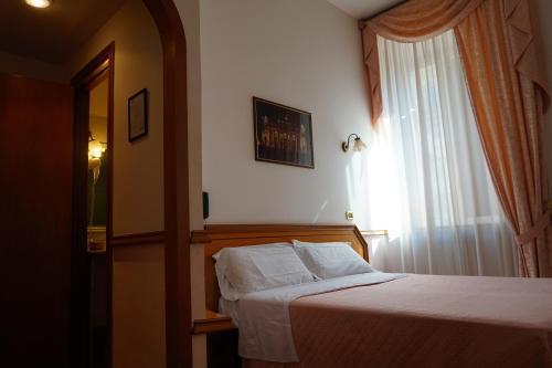 Green Hotel Rome Bagian luar foto
