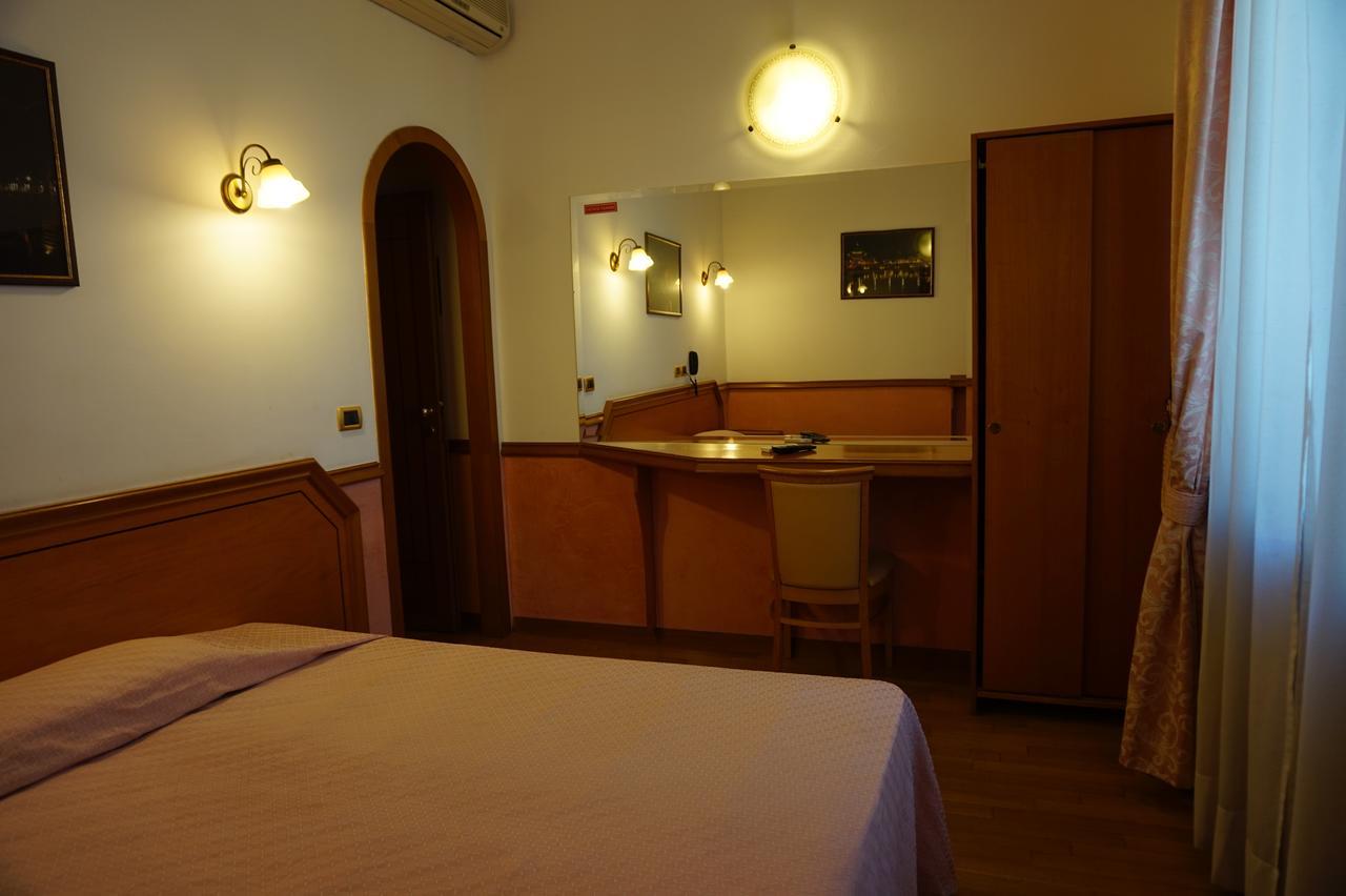 Green Hotel Rome Bagian luar foto